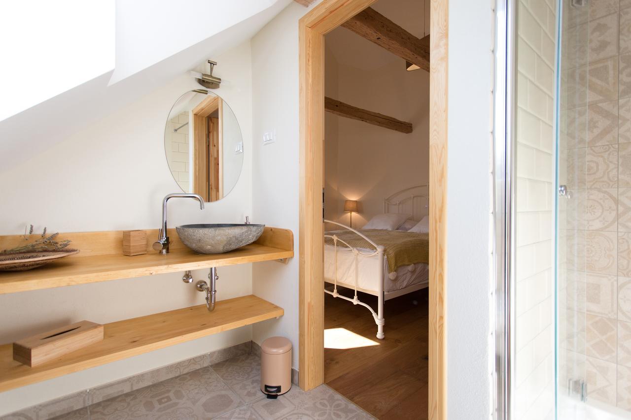 Butterfly Lodge Бохинь Экстерьер фото